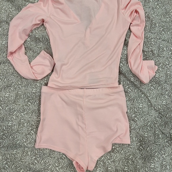 2 Piece Sleep set - Picture 5 of 5